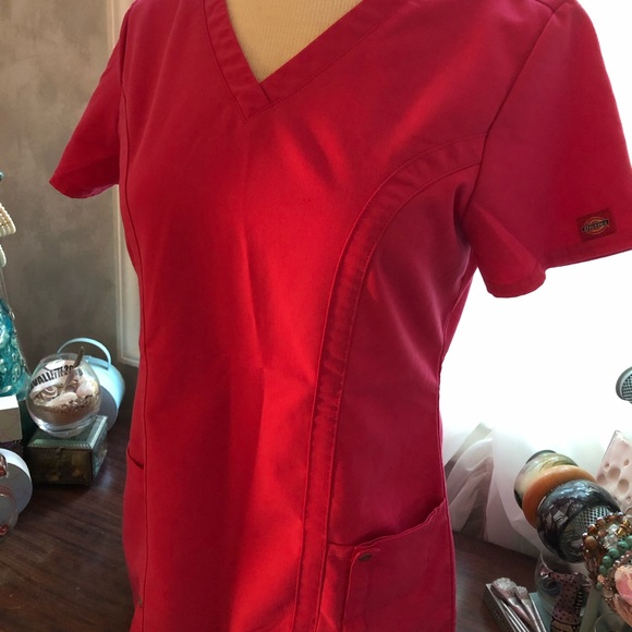 Scrub top - Picture 2 of 5